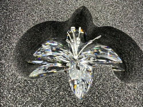 Swarovski lily 5117446 new - lily,
